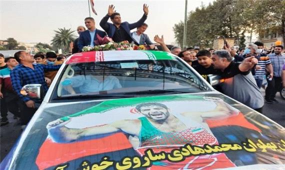 استقبال به یادماندنی آملی‌ها از طلایی کشتی فرنگی ایران