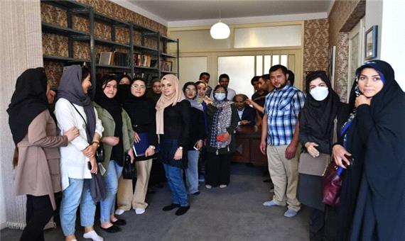 بازدید جمعی از دانشجویان خارجی از خانه‌موزه‌های شرکت توسعه فضاهای فرهنگی