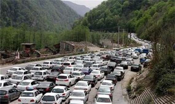 ترافیک در جاده چالوس سنگین است