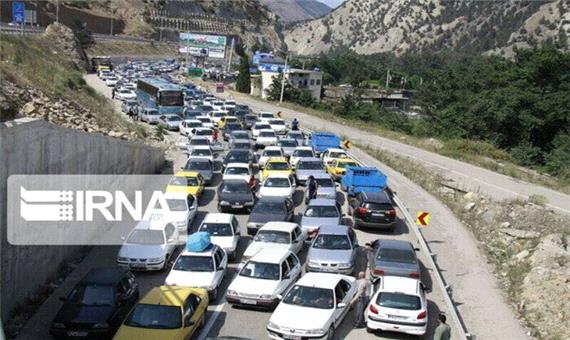 ترافیک سنگنین خودروها در محورهای ارتباطی مازندران