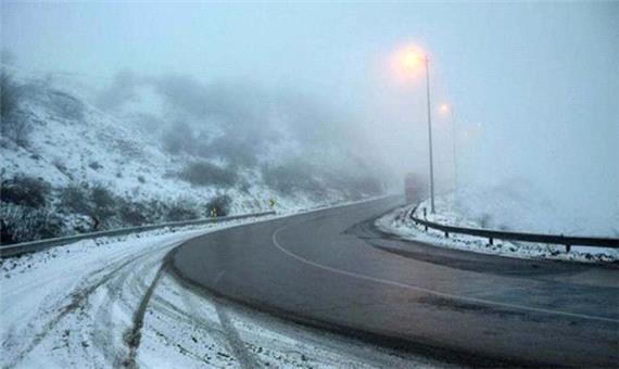 برفی شدن جاده‌های کوهستانی مازندران