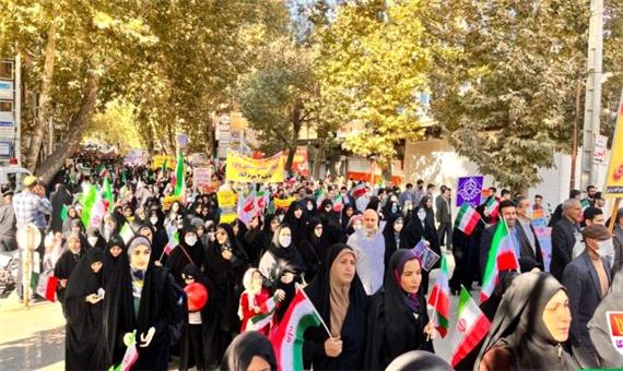نمازگزاران خرم‌آباد، اهانت به ساحت قرآن کریم را محکوم کردند