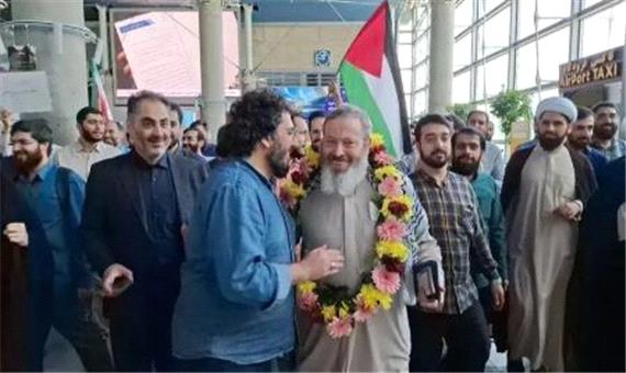 روزنامه جمهوری اسلامی: اظهارات شیخ ایرانی درباره وجود مراکزفساد در مکه و مدینه دروغ است