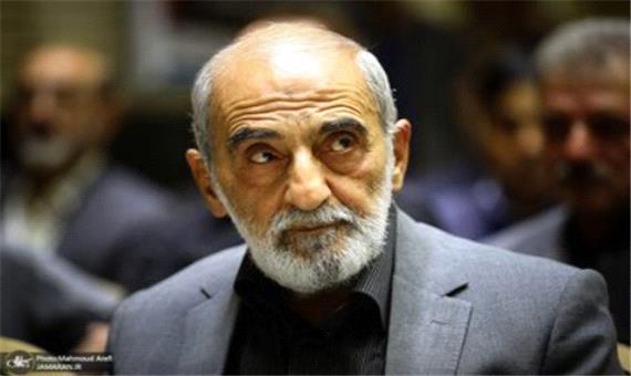ابراز ناراحتی حسین شریعتمداری از بی‌توجهی مسئولین کشور به پیشنهادش برای بستن تنگه هرمز/ چرا مسخره‌ام می‌کنید؟