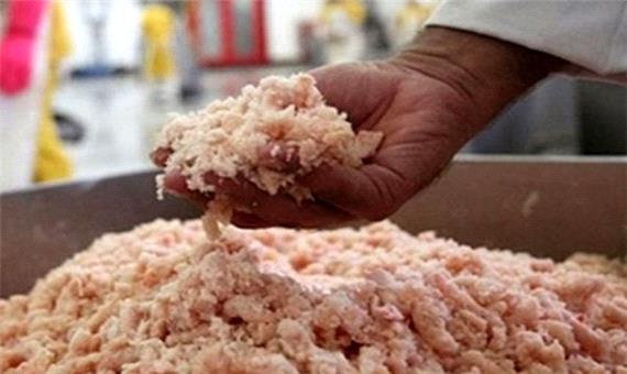 2.6 تن خمیر مرغ غیرمجاز در مازندران معدوم شد