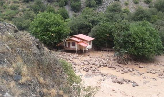 خسارت های سیلاب در مازندران ؛4 فوتی و 2 مفقودی/تخریب کامل 2 روستا در چالوس