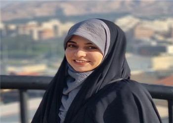 من از تمام دختران شهر سر بودم...