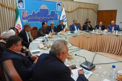 نشست احزاب و گروههای سیاسی با محمد اسلامی استاندار مازندران