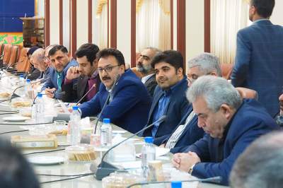 نشست احزاب و گروههای سیاسی با محمد اسلامی استاندار مازندران