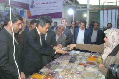 افتتاح ششمین نمایشگاه صنعت ساختمان با حضور حسن خیریانپور و سفیر کره جنوبی در ایران 