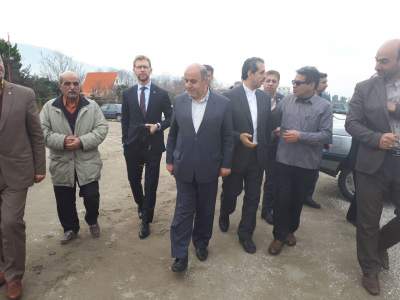 بازدید سفیر نروژ و حسن خیریانپور از مزرعه پرورش ماهیان خاویاری