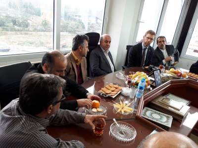 بازدید سفیر نروژ و حسن خیریانپور از مزرعه پرورش ماهیان خاویاری