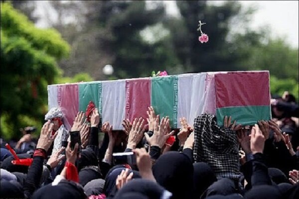 یاران حاج قاسم از راه رسیدند؛ شمیم عطر شهید در فاطمیه