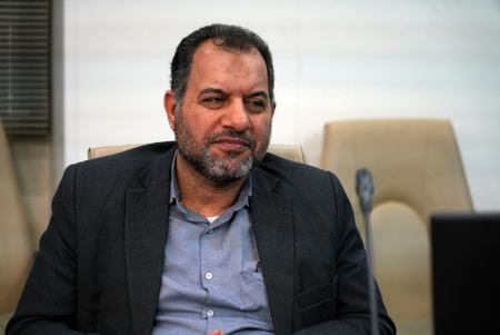 بانکی پور: پزشکیان پیش آقا رفت و گفت اگر قانون حجاب ابلاغ شود من اجرا نمی‌کنم