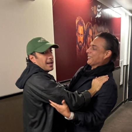 دیدار نوید محمدزاده و پیمان معادی در پشت صحنه کنسرت در آمریکا