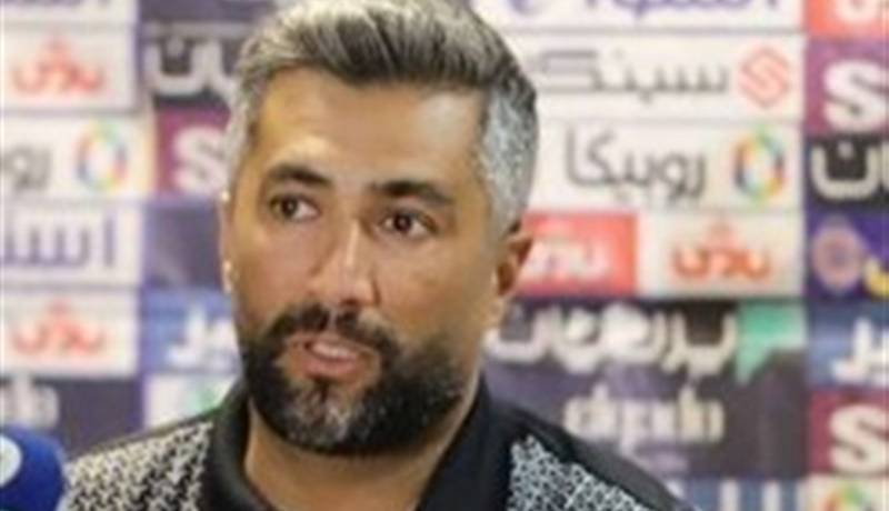 مربی ‌آلومینیوم: نقل و انتقالات در ‌فوتبال ایران افسارگسیخته است