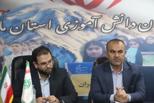 دانش‌آموزان باید با خردورزی، صداقت و خلاقیت الگوی جامعه باشند