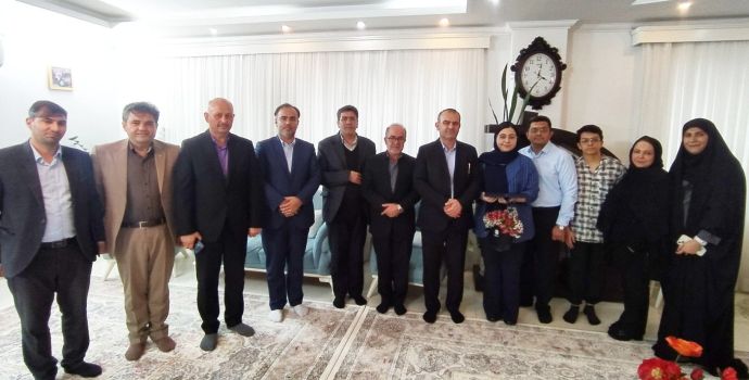 افتخار مازندران در کنکور ۱۴۰۴ | تجلیل از ستاره‌ی آملی