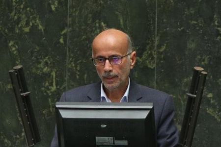 نماینده مجلس: آقایان یک دور کوتاه در بازار بزنید! قیمت برنج، گوشت، مرغ و لبنیات سر به فلک کشیده است