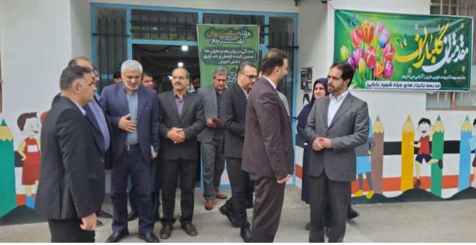 بازدید معاون سیاسی، امنیتی و اجتماعی استانداری مازندران از مدارس استثنایی تنکابن و تقدیر از دانش‌آموز نابینا