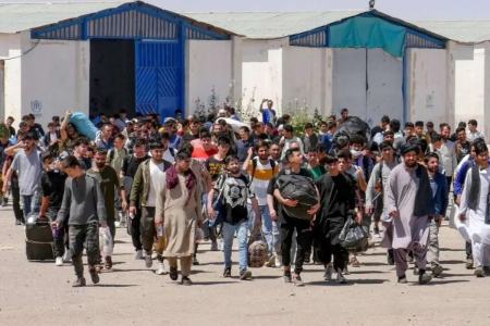 کلاه گشاد مجلس بر سر دولت برای رسوب افغانستانی‌ها در ایران