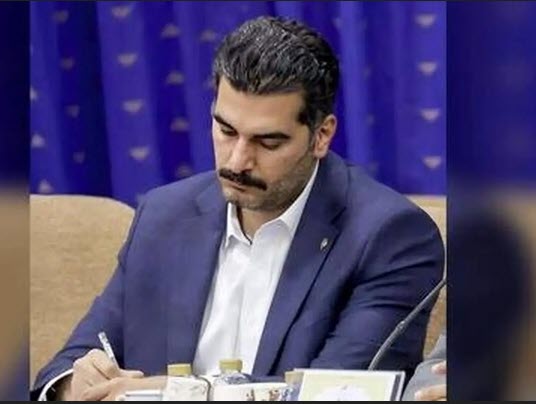 انتشار فیش حقوقی ۱۳۰ میلیونی «سرپرست امور اطلاع‌رسانی دولت پزشکیان»|جوری بخورید که خفه نشوید!