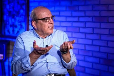 واکنش عباس عبدی به برخوردهای دوگانه سیاسی قضایی در کشور: دختر هاشمی احضار می‌شود اما روایت گران کذب سقوط بالگرد رئیسی خیر