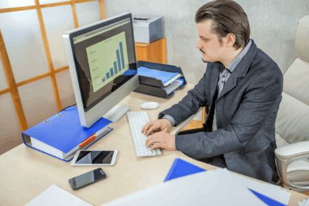 راز موفقیت با نرم‌افزار حسابداری + چطور مدیریت مالی شرکت‌های برتر را متحول کرد؟