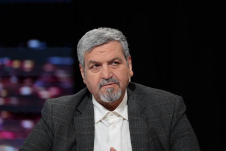 کواکبیان: پوتین برای خیلی از مجلسی‌ها قداست پیدا کرده است | حزب توده هم اینگونه از شوروی حمایت نمی‌کرد