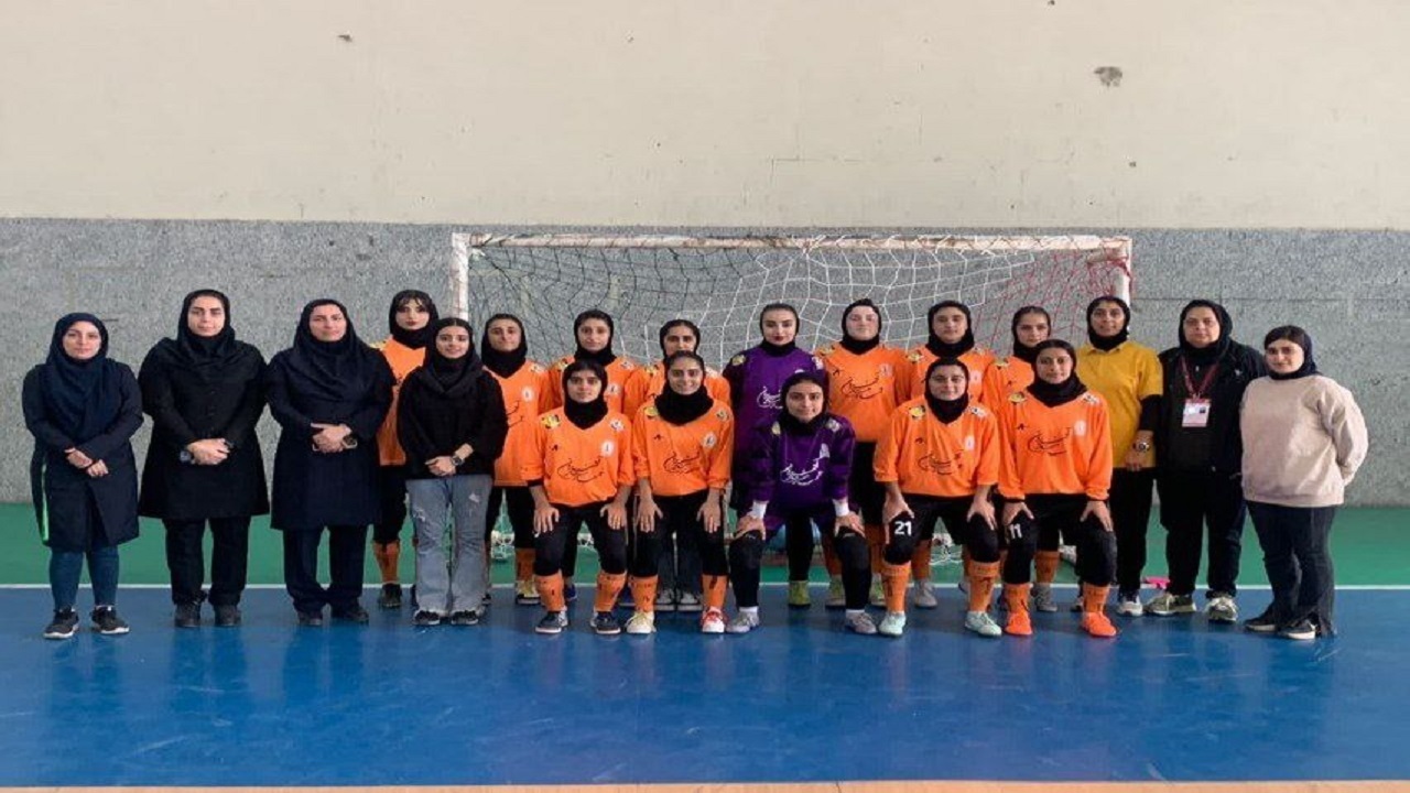تیم فوتسال بانوان بهنمیر در جمع ۴ تیم برتر کشور