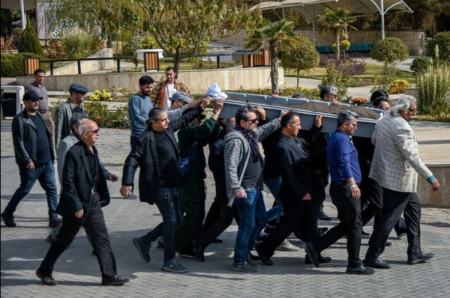 «همایون ارشادی» با حضور هنرمندان به خاک سپرده شد