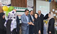 تجلیل از ۴۳ دانش‌آموز دختر کنکوری در عباس‌آباد