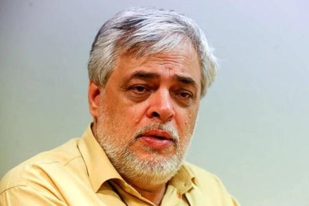 واکنش مهاجری به استعفای فیاض زاهد: منتقدان را از قطار دولت پیاده نکنید