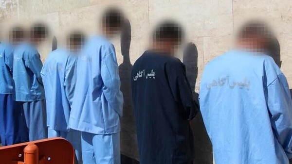 فیلم| لحظه دستگیری اراذل و اوباش قمه به دست در نور مازندران