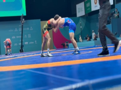 زیراز بغل، خاک و برانداز؛ امامی با فرمولی پیچیده فینالیست شد