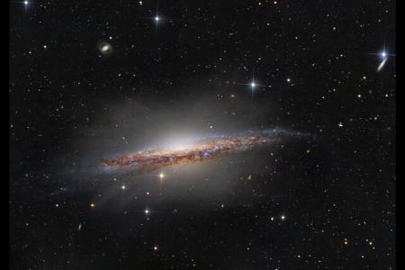 عکس روز ناسا از یک کهکشان مارپیچی