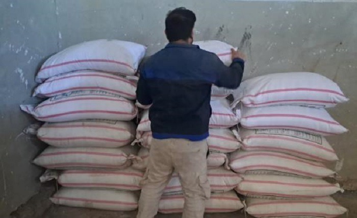 کشف بیش از ۳ تن کود شیمیایی قاچاق در ساری