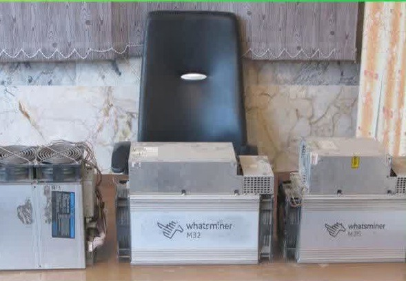 توقیف ماینرهای قاچاق در شهرک صنعتی ساری