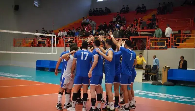 حمزه و رفقا در خانه پدری صابر کاظمی