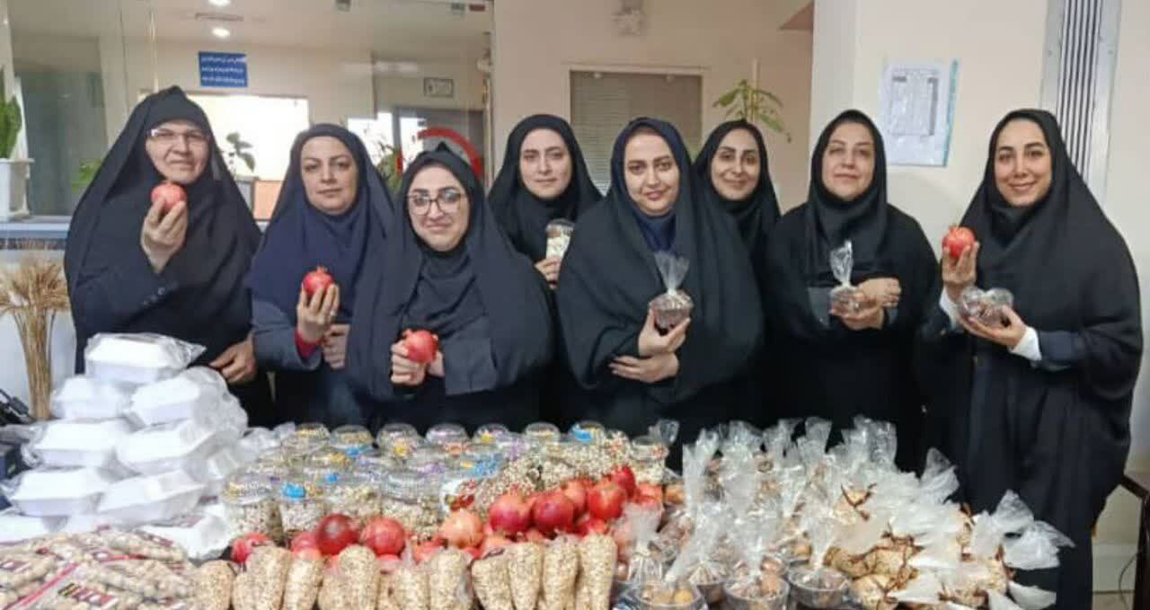 توزیع بسته‌های یلدایی میان ۵۰ دانش‌آموز مدرسه کار در ساری