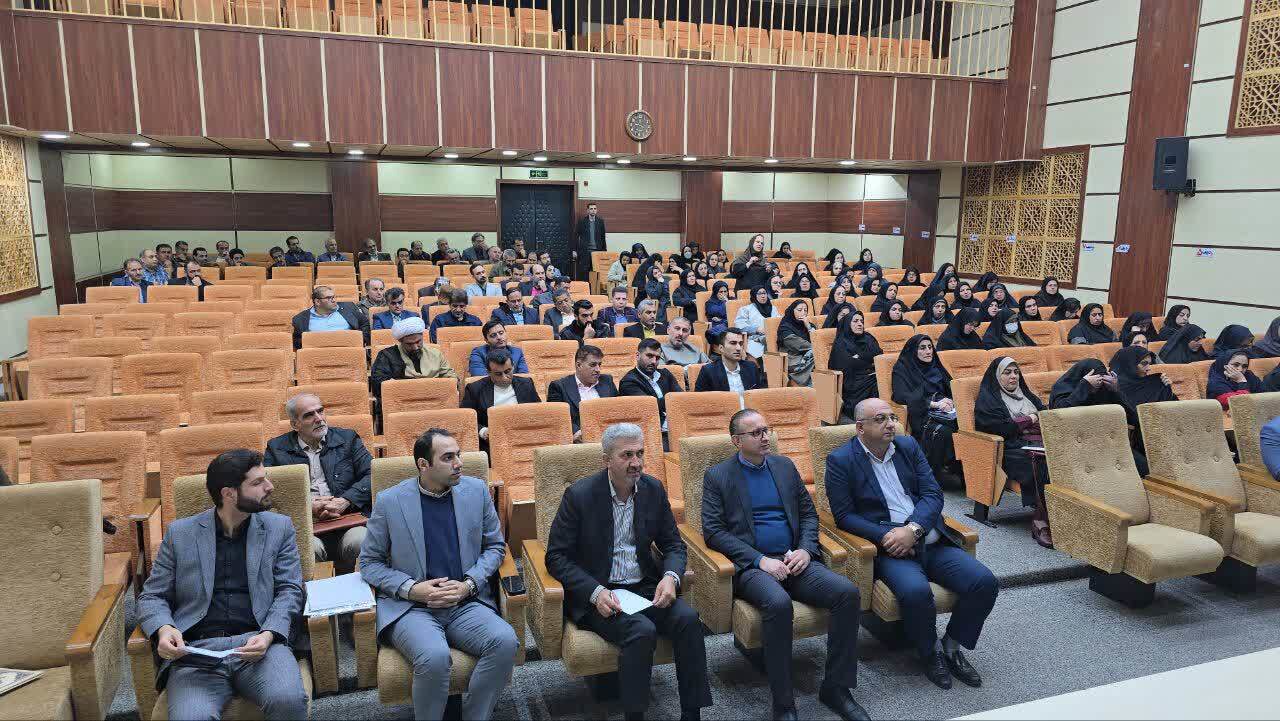 گردهمایی مدیران دوره اول متوسطه قطب ۴ مازندران در رامسر