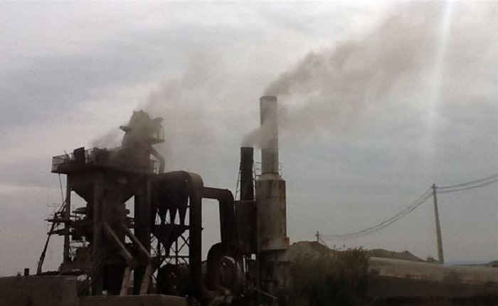 توقف فعالیت دو کارخانه آسفالت در نوشهر