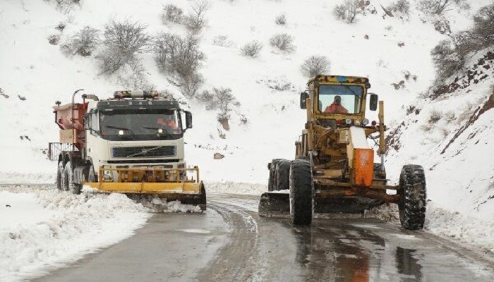 برفروبی ۱۳۲۵ کیلومتر راه‌های مازندران