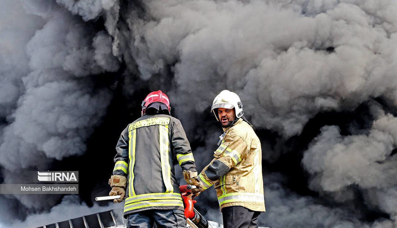 فرماندار: دستور تخلیه واحدهای مسکونی و تجاری در شعاع هزار متری شرکت کاله صادر شد