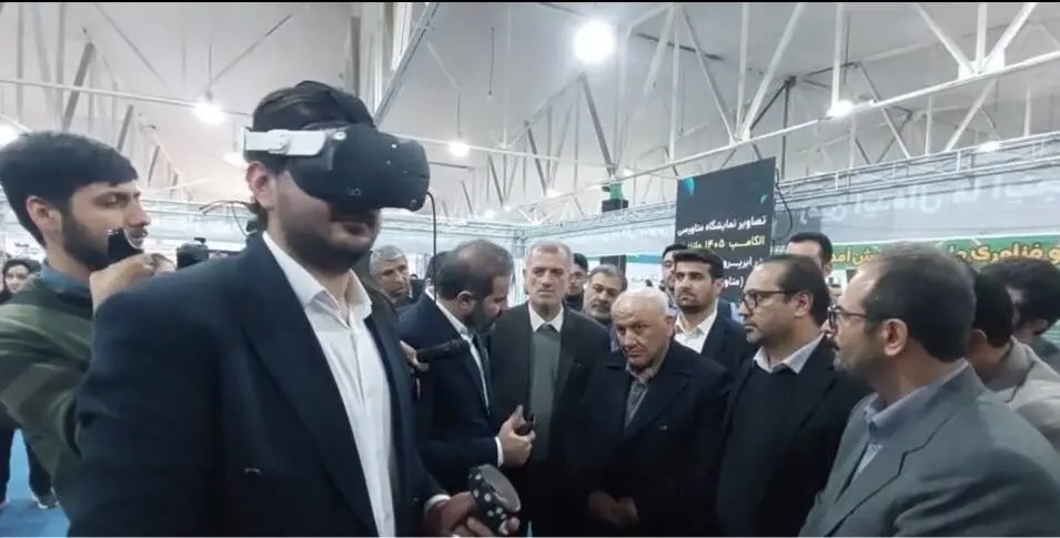 بازدید استاندار از نمایشگاه الکامپ