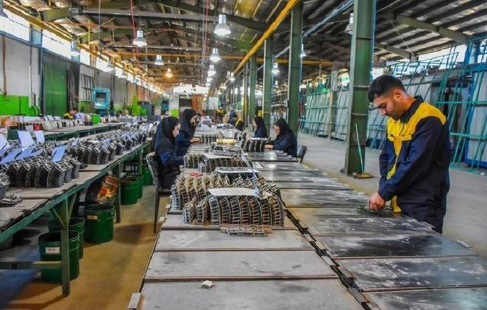 بهره برداری از ۲۲ طرح صنعتی در ایام الله دهه فجر