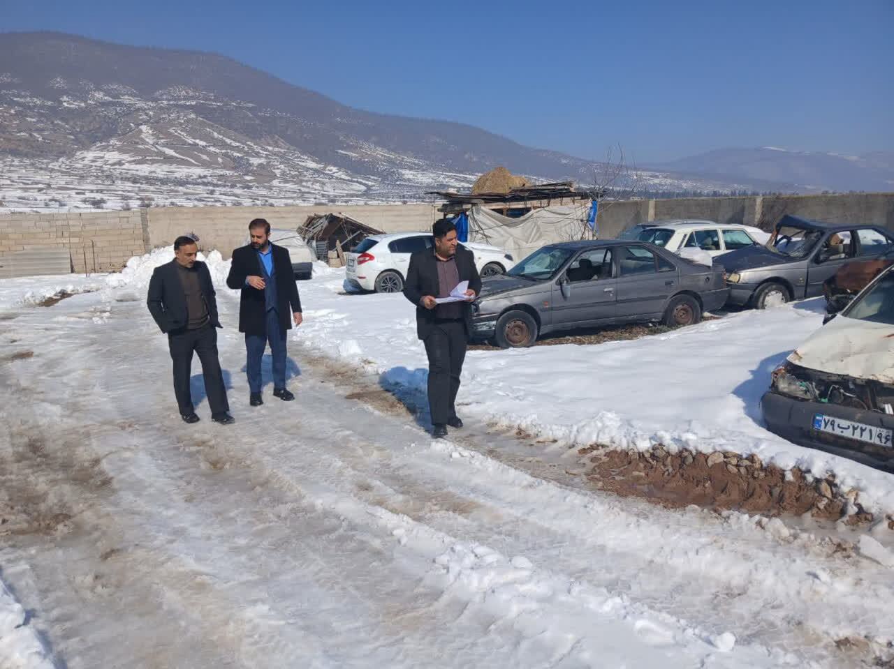 تعیین تکلیف خودرو‌های بلاتکلیف در پارکینگ کیاسر