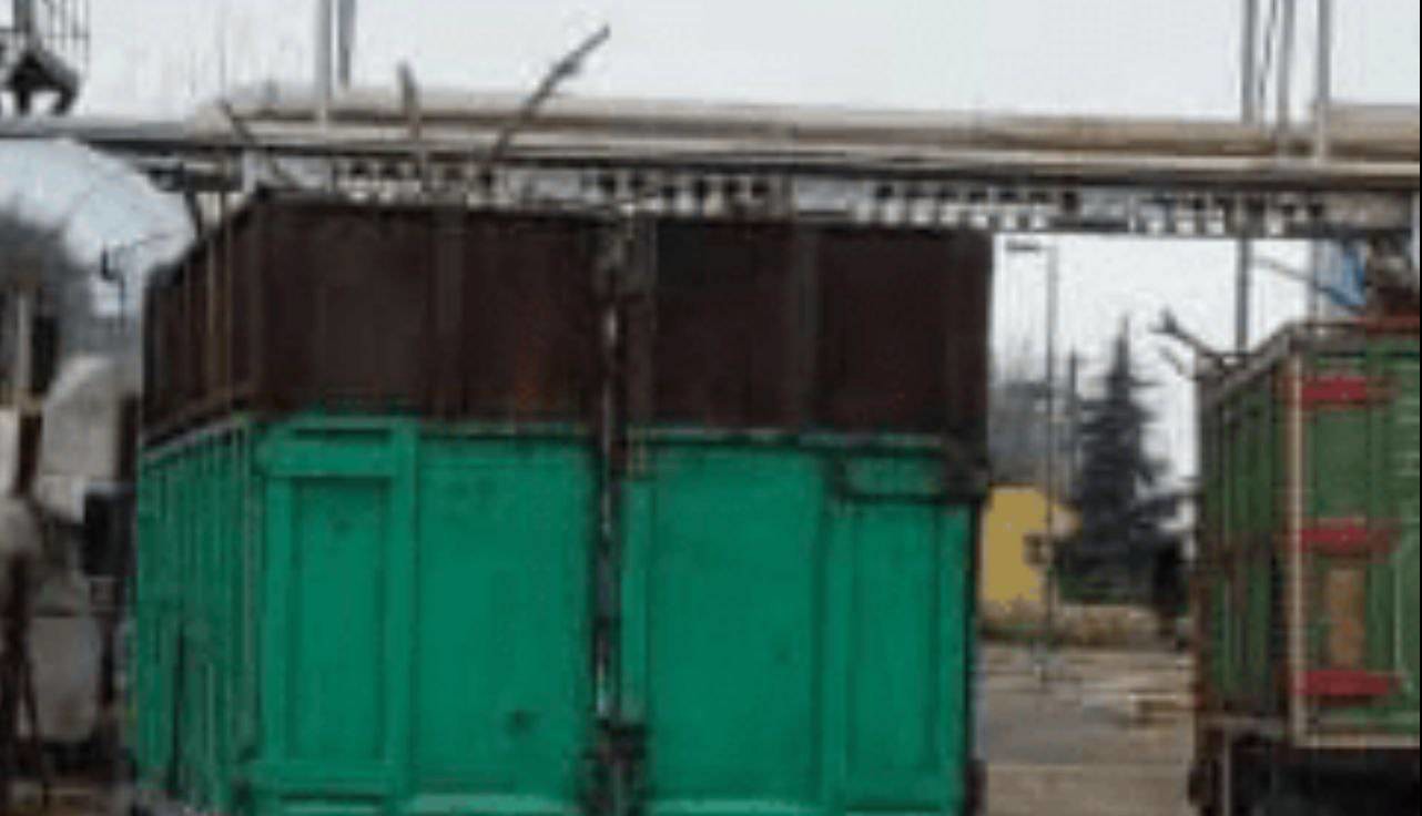 ۲ دستگاه خاور حامل چوب قاچاق در آمل توقیف شدند