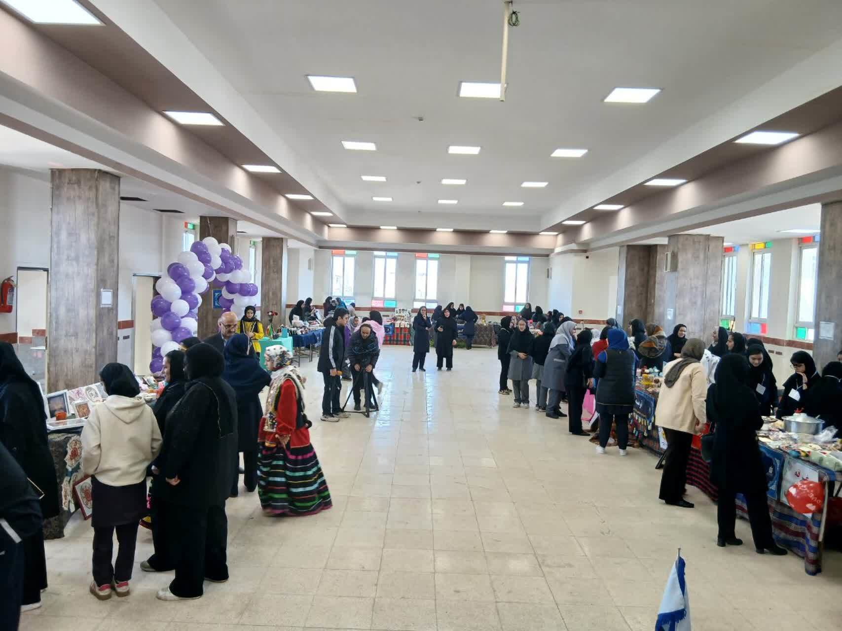 جشنواره نوجوان خوارزمی در آمل