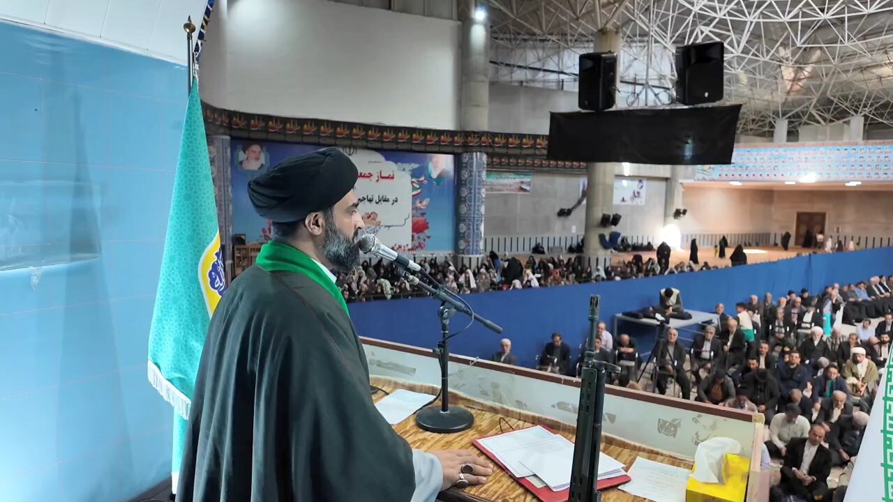 دشمن در پی انتقال میدان تقابل از حوزه نظامی به معیشت مردم است